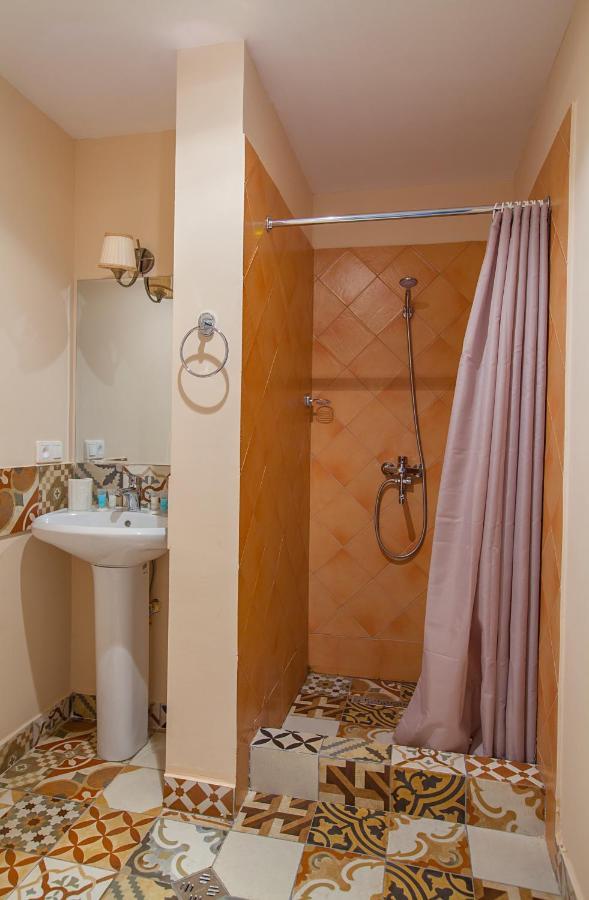 Caravan Villa تبليسي المظهر الخارجي الصورة